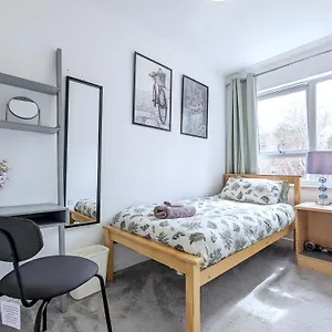 Guest Near Centre & Dock Free Parking Liverpool